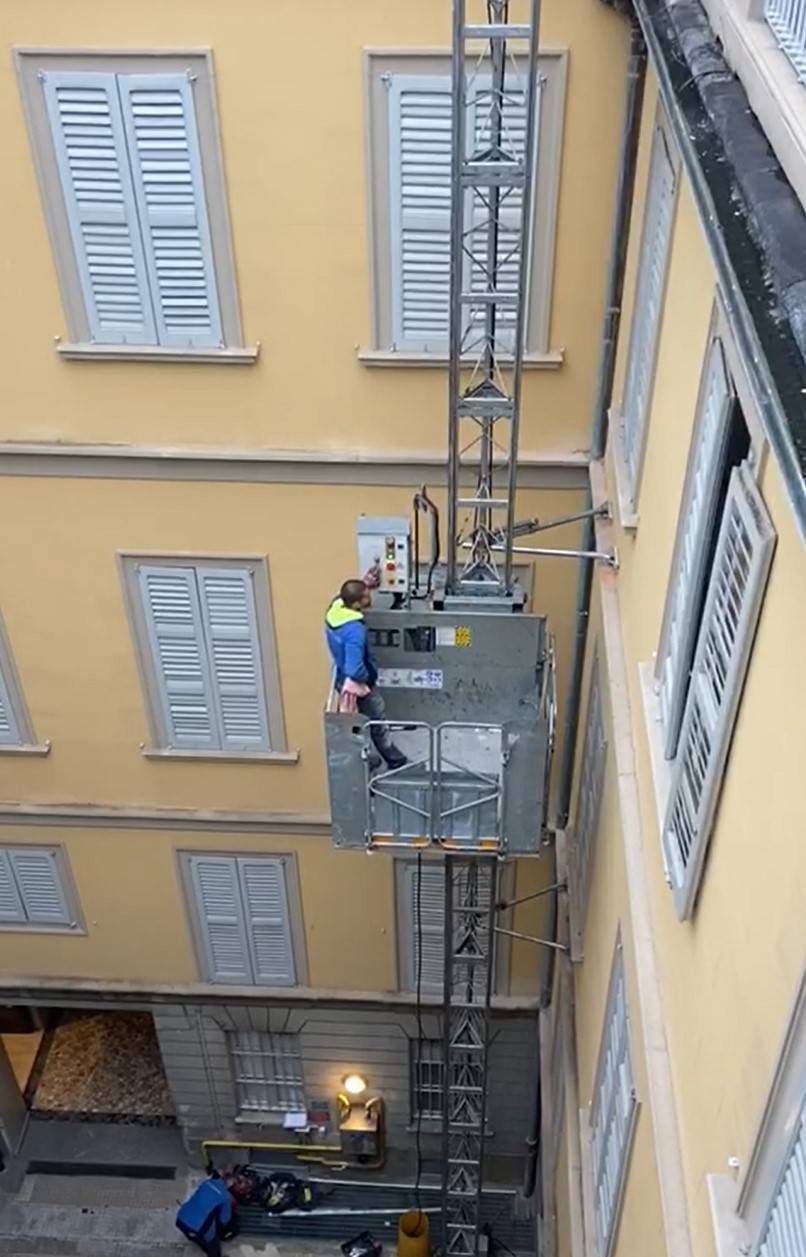 av-montacarichi-Modello EHPM1000MIMI - monofase - elettromeccaniche - cesta mini-02