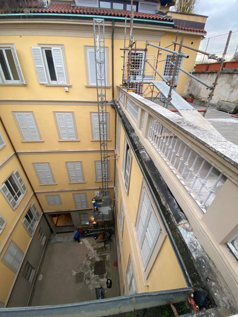 av-montacarichi-Modello EHPM1000MIMI - monofase - elettromeccaniche - cesta mini